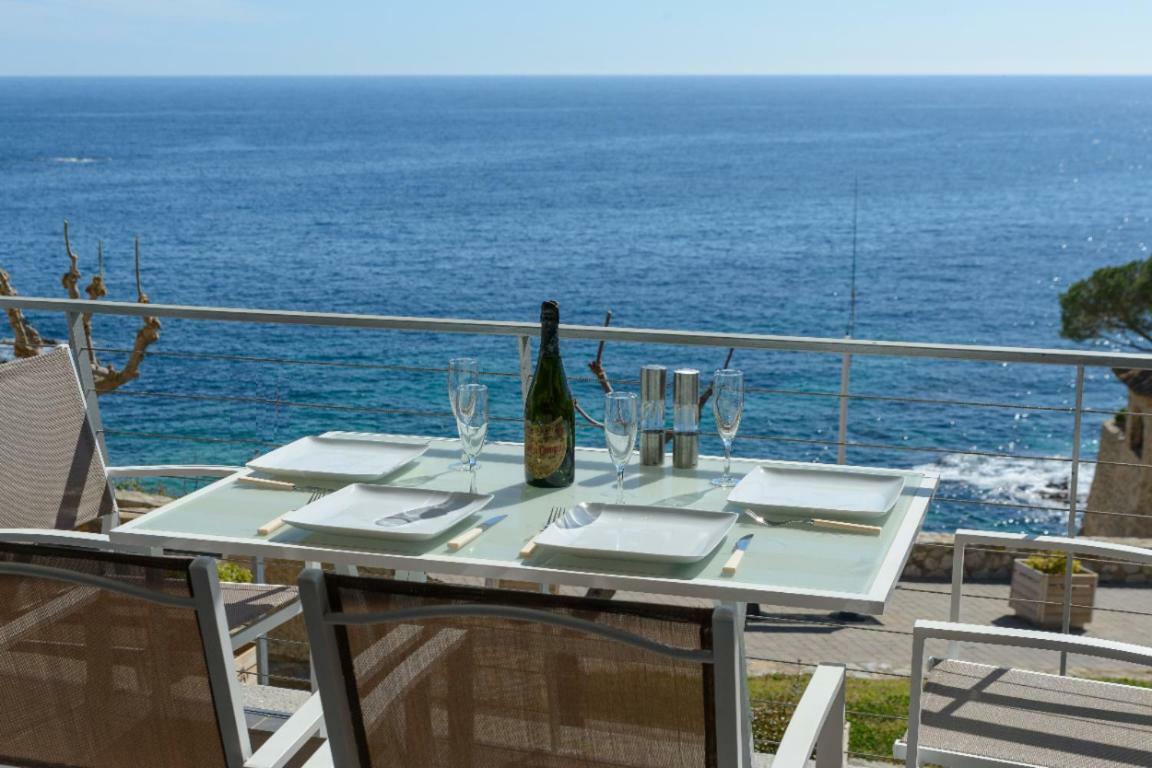 Apartamento Frente Al Mar En La Mejor Ubicacion De Calella Calella De Palafrugell Esterno foto