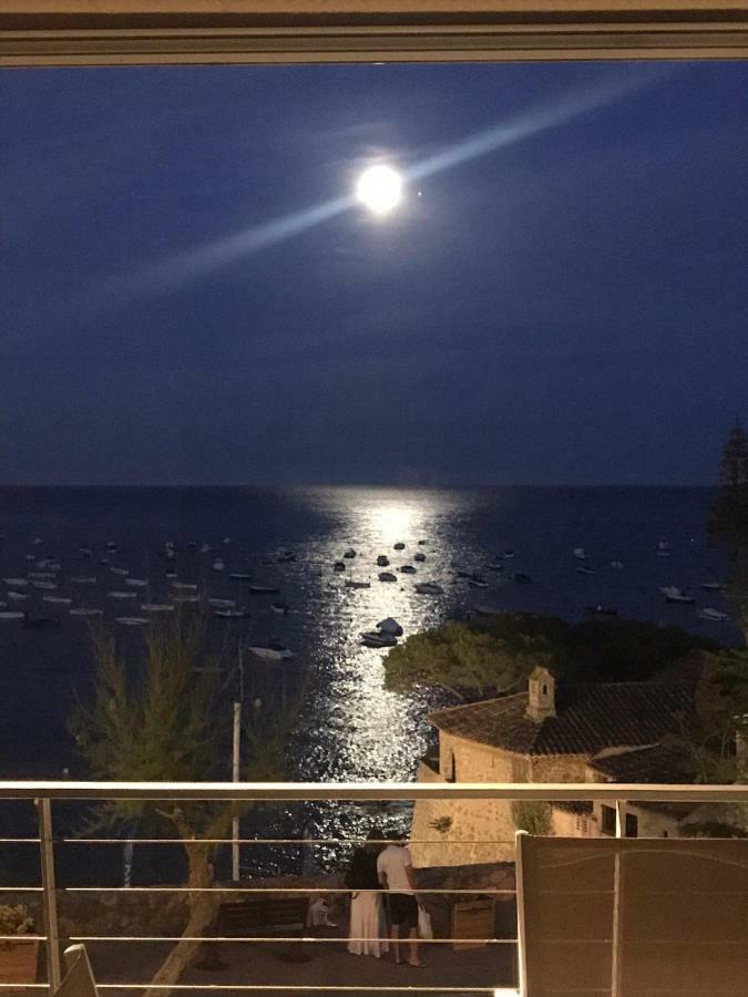 Apartamento Frente Al Mar En La Mejor Ubicacion De Calella Calella De Palafrugell Esterno foto